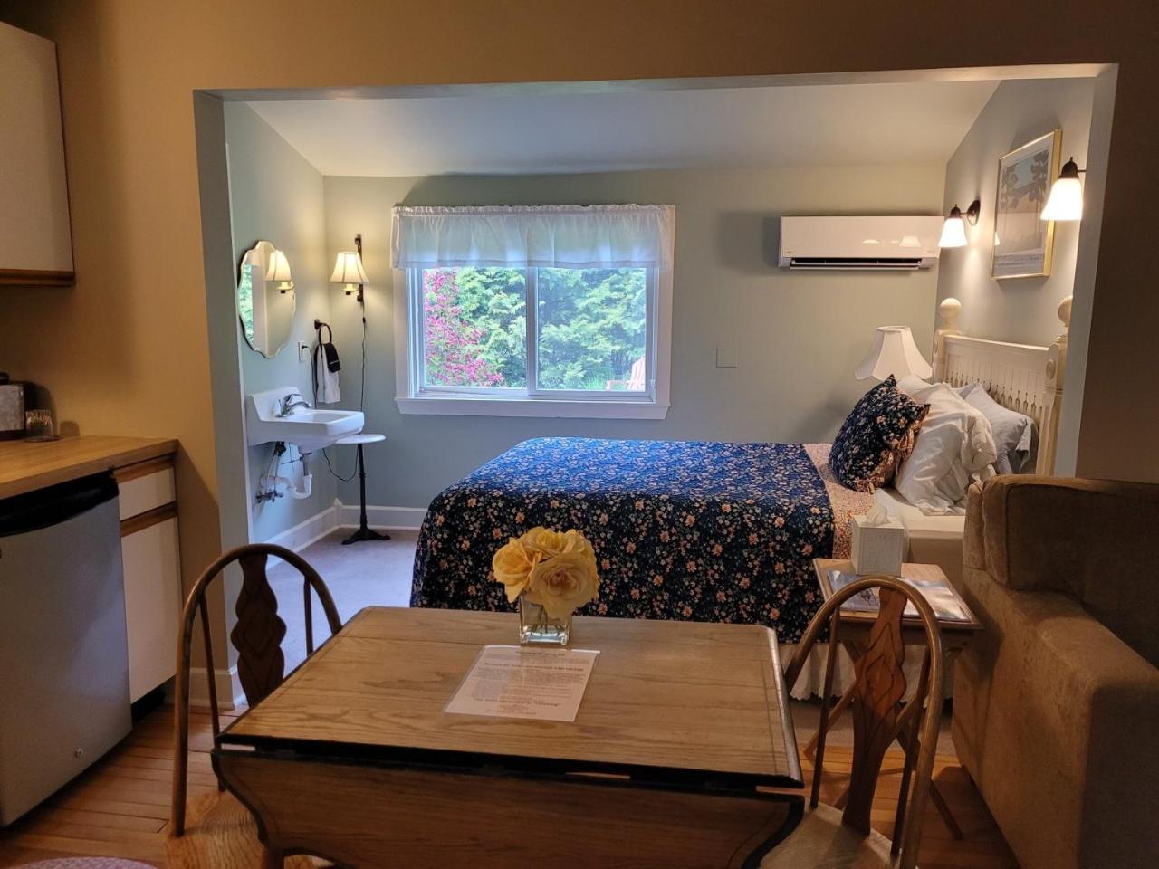 بلدة غلين أربور Sylvan Inn Bed & Breakfast المظهر الخارجي الصورة