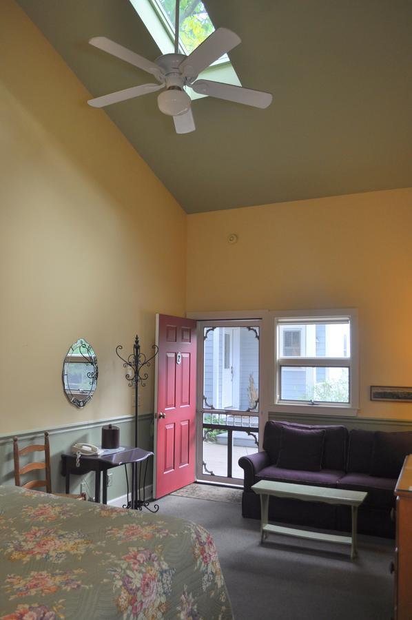 بلدة غلين أربور Sylvan Inn Bed & Breakfast المظهر الخارجي الصورة